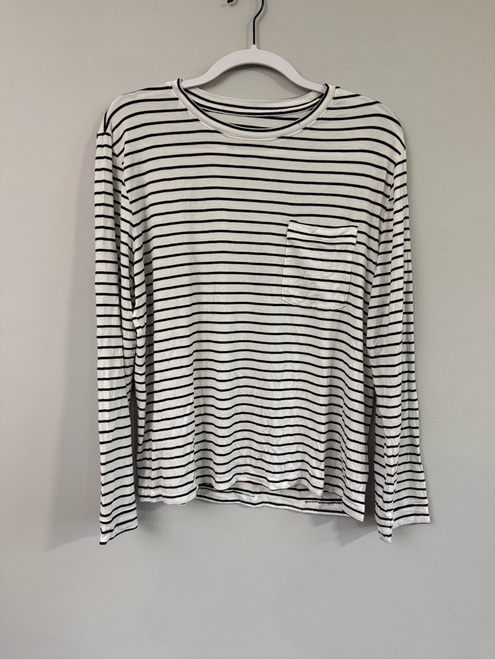 stars above White and Black Striped Long-Sleeve Pocket Tee